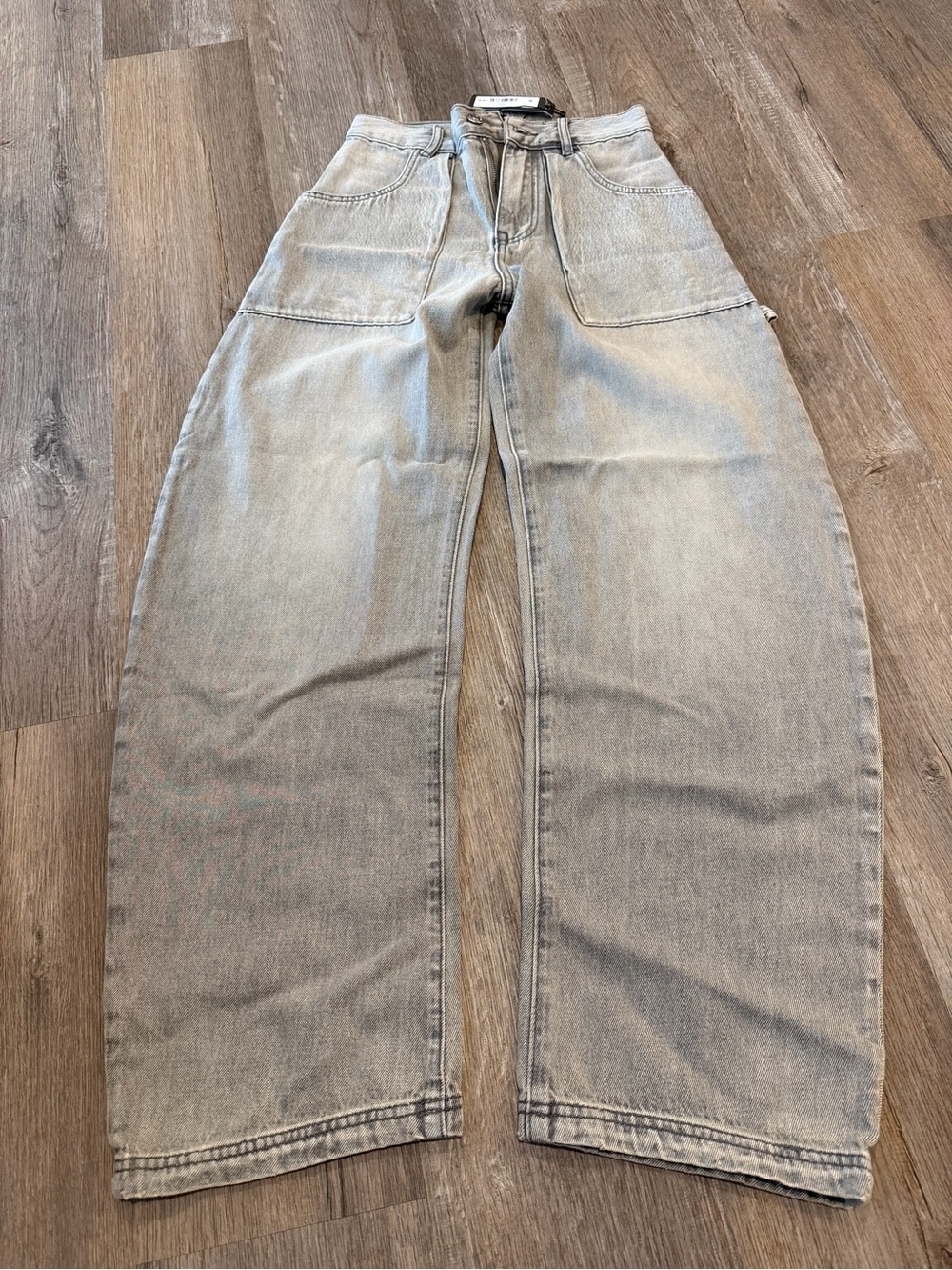 Steve Madden Light Gray Wide-Leg Patch Pocket Jeans
